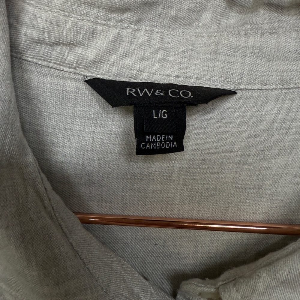 3for30 Lg RW&CO Oatmeal Casual Button Down Shirt - Picture 2 of 7